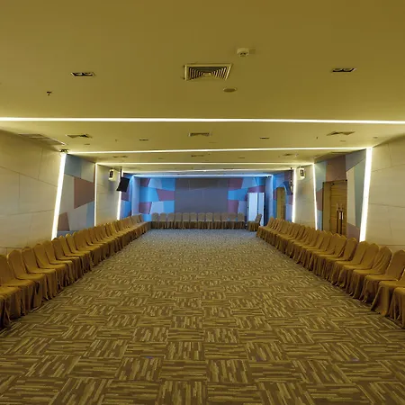 Welcome World Beachfront โรงแรม Pattaya