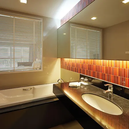 Welcome World Beachfront 4* Pattaya