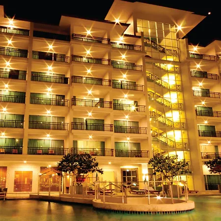 Crystal Palace Luxury Hotel
