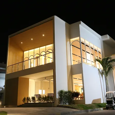 Crystal Palace Luxury Pattaya