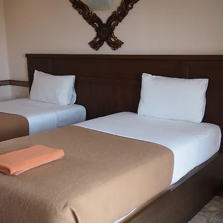 นาวิน แมนชั่น 2 Navin Mansion 2 โรงแรม 2*