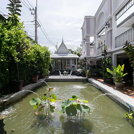 Wong Amat House 2*