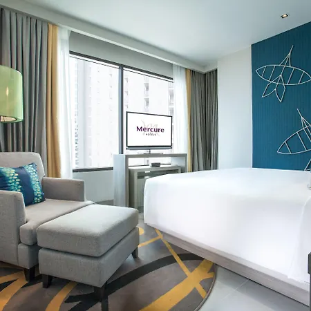 Mercure Ocean 4*