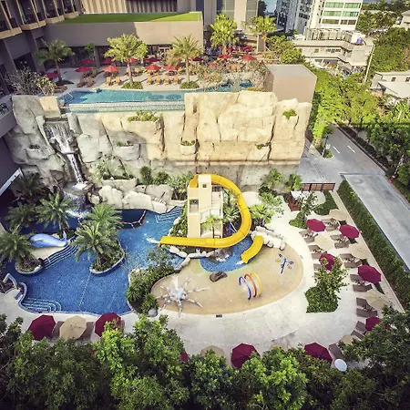 Mercure Ocean Hotel 4*