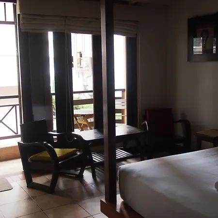Keerati Hotel 2*