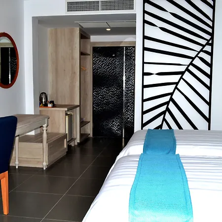 Flipper - Sha Extra Hotel
