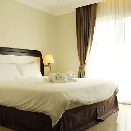 Hotel Lk Crystal Place 3*