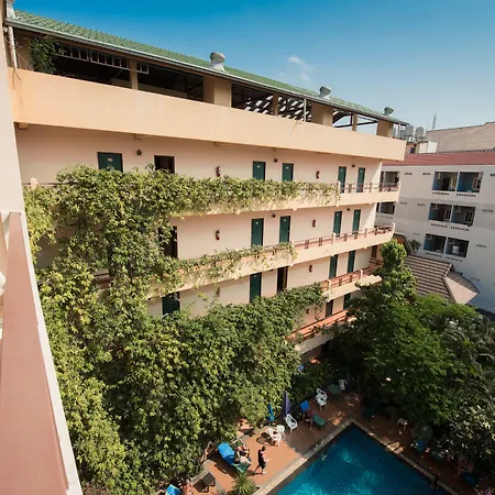 Opey De Place Hotel 3*