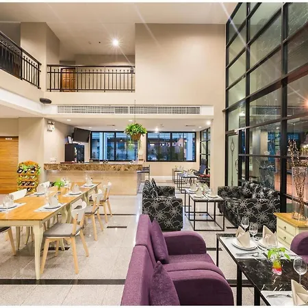 โรงแรม Sea Me Spring Tree (adults Only)