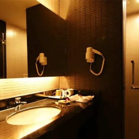 โรงแรม Sea Me Spring Tree (adults Only) 3*