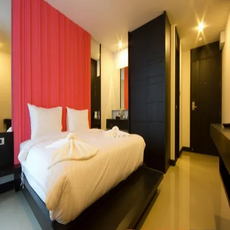 Punyapha Place Hotel 3*