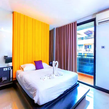 Punyapha Place Hotel