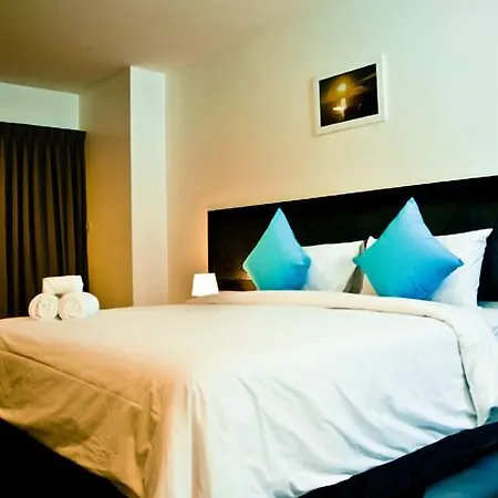 Hotel Reddoorz I-talay