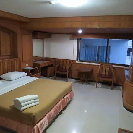 โรงแรม เดอะ เอเอ พัทยา เรสซิเดนซ์ 2*