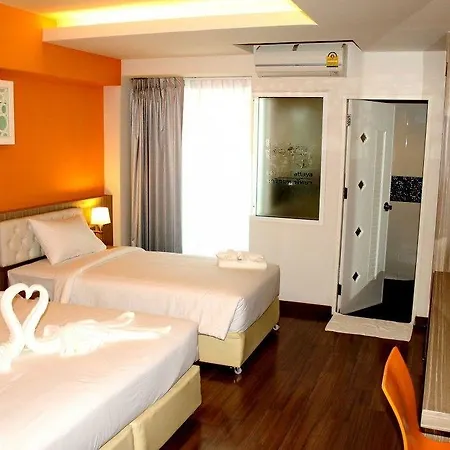 Chariot Hotel