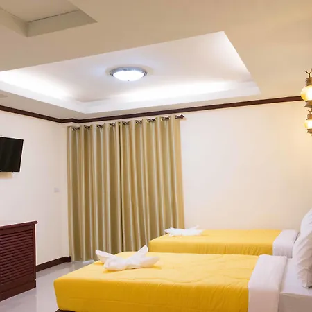 Honey House 3 Hotel 3*