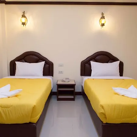 Hotel Honey House 3 3*