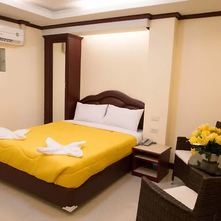 Hotel Honey House 3 3*