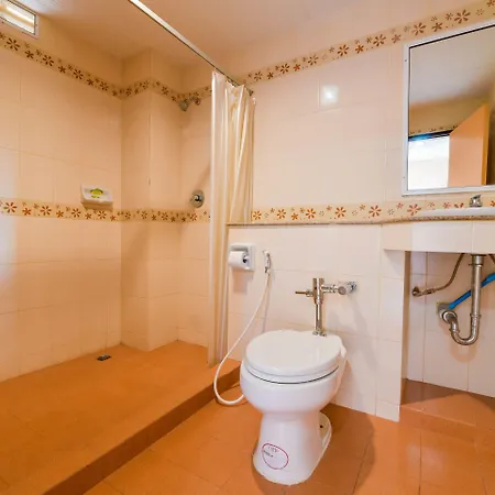 Oyo 523 Aa Pattaya Ville Hotel Pattaya
