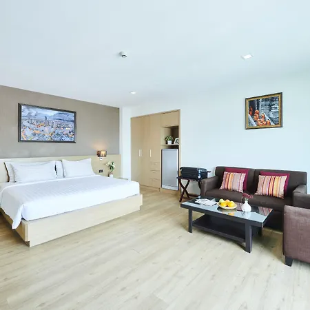 Adelphi โรงแรม Pattaya