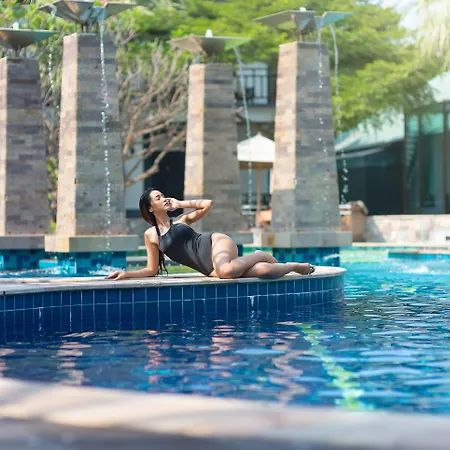 เดอะ ซายน์ พรีเมียม Pattaya
