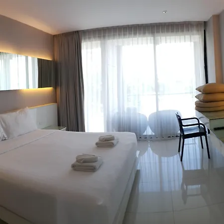 Serenotel Hotel