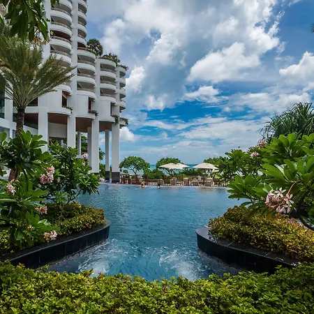 Royal Cliff Grand โรงแรม Pattaya