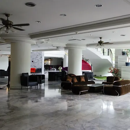 Hotel First Pacific Cirrus 4*