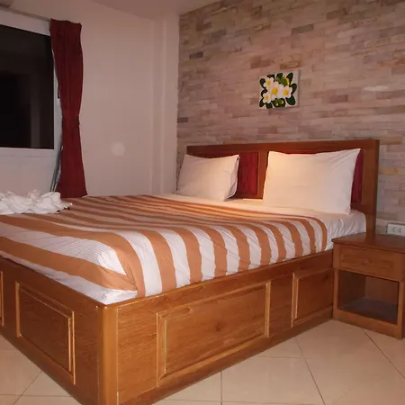 Chaiyapoon Guest house