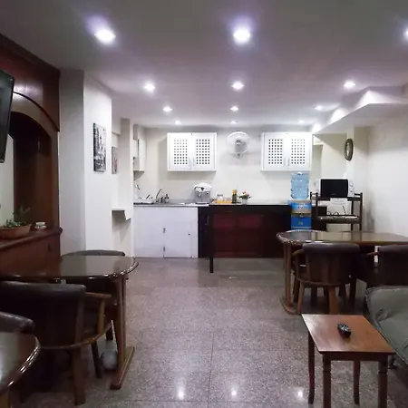 Chaiyapoon Guest house 2*