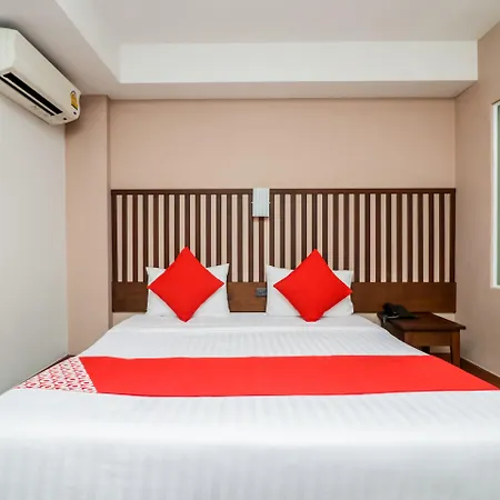 Hotel Oyo 120 Ja Siam Near Bangkok Hospital 2*