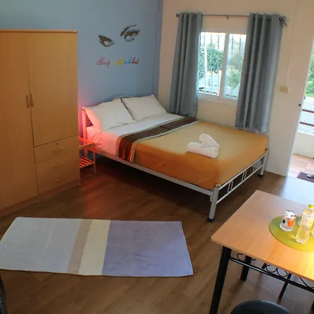 Oyo 838 Aromdee Hotel 2*