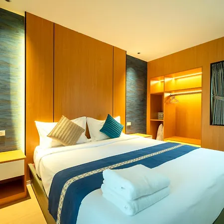 Hotel Selina Place 3*