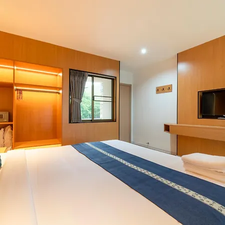 Selina Place 3*