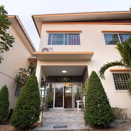 โรงแรม Oyo 824 Valida