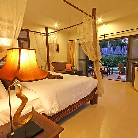 รีสอร์ท Napalai Pool 3*