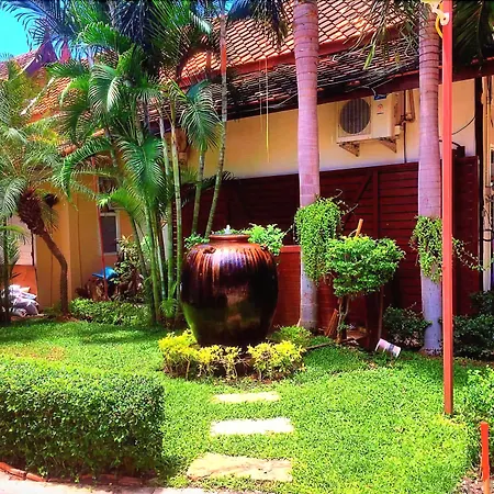 Napalai Pool Pattaya