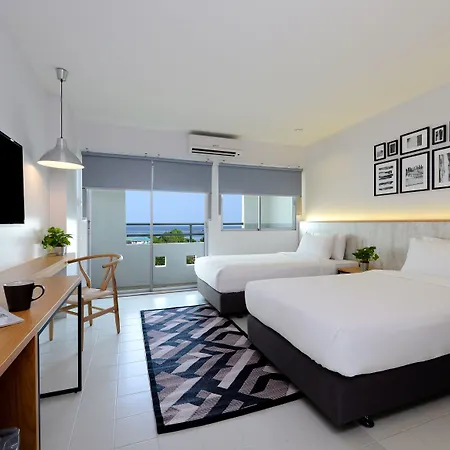 โรงแรม Ruenthip 4*