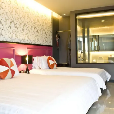 โรงแรม Tsix5 Phenomenal Pattaya