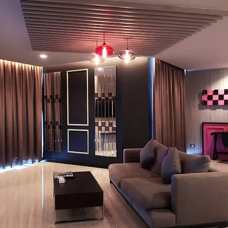 Tsix5 Phenomenal 5*