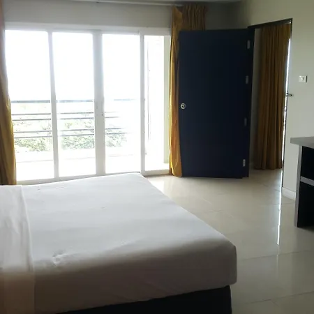 Summer Spring Hotel