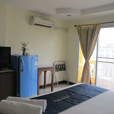 โรงแรม Pius Place 2*