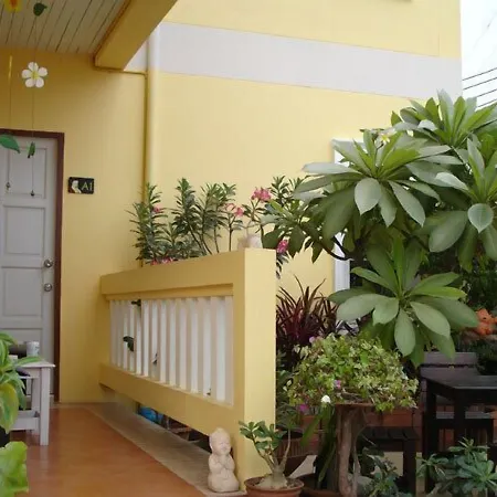 โรงแรม Pius Place 2*