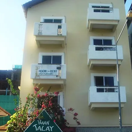 บ้านทะเล โรงแรม 2*