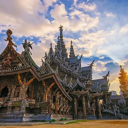 J P 3* Pattaya