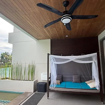 Luxe Beachfront With Pool Access