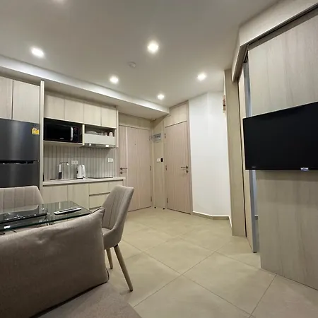 Olympus & Center * Pattaya