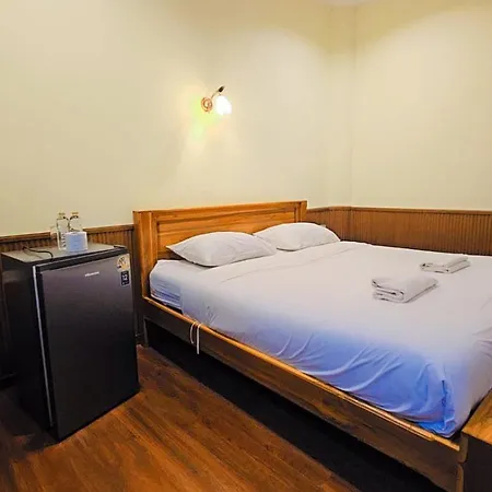 24 Apartment *