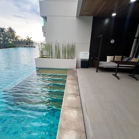 Apartment Luxe Beachfront With Pool Access Pattaya