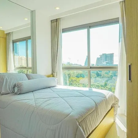 Apartment Tropicana Garden - Sea View Modern Pattaya